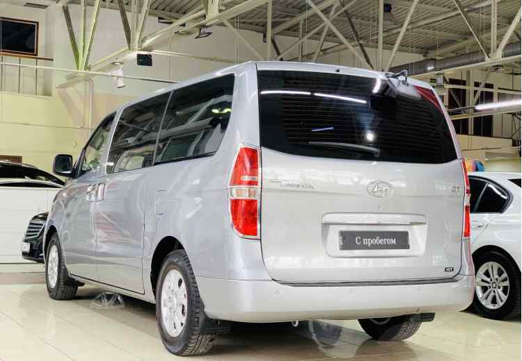 Hyundai Grand Starex I