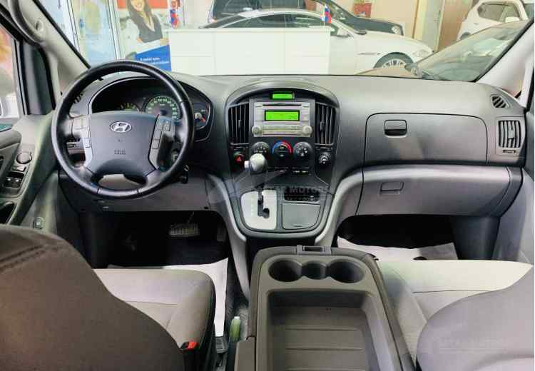 Hyundai Grand Starex I