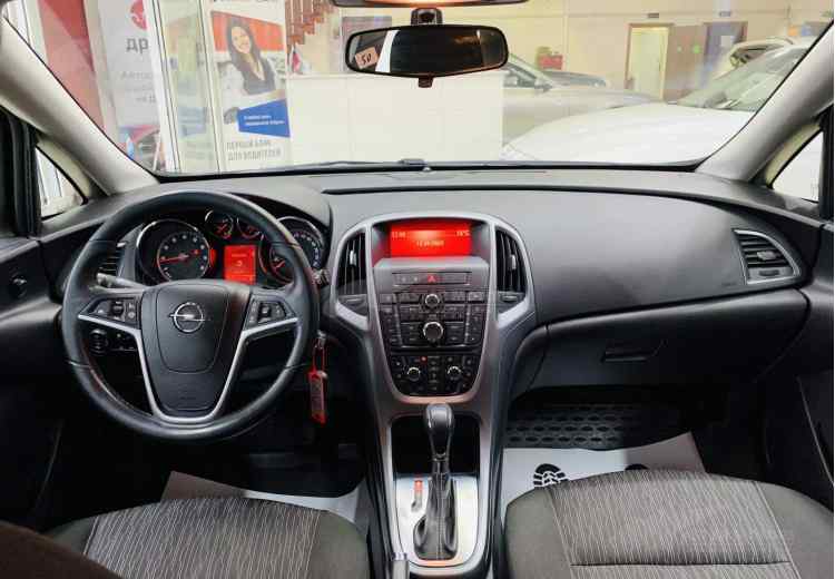 Opel Astra J Рестайлинг