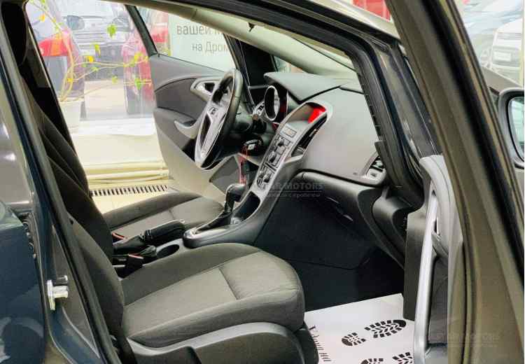 Opel Astra J Рестайлинг