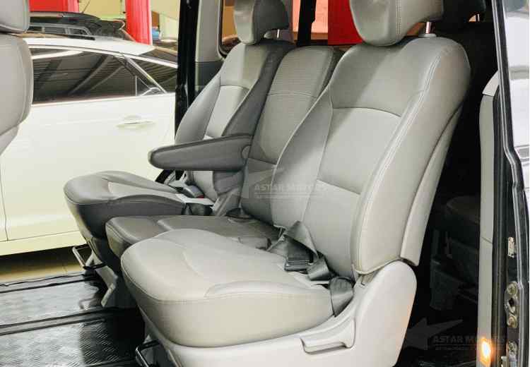 Hyundai Grand Starex I
