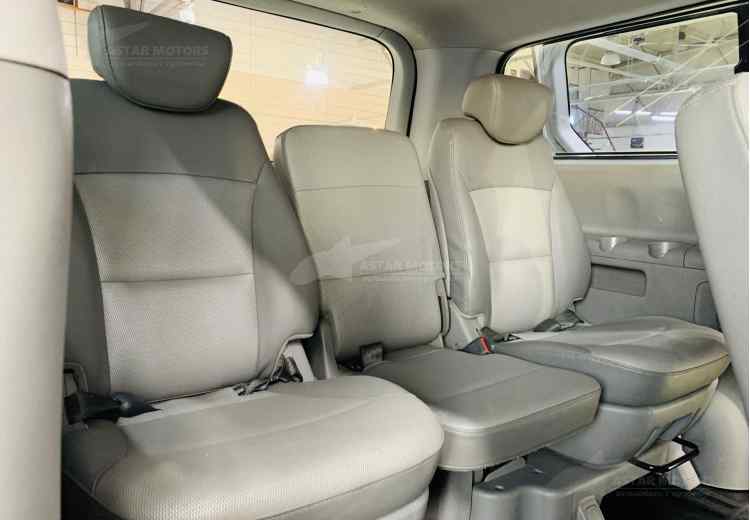 Hyundai Grand Starex I