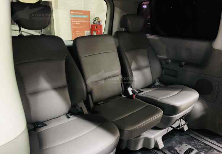 Hyundai Grand Starex I