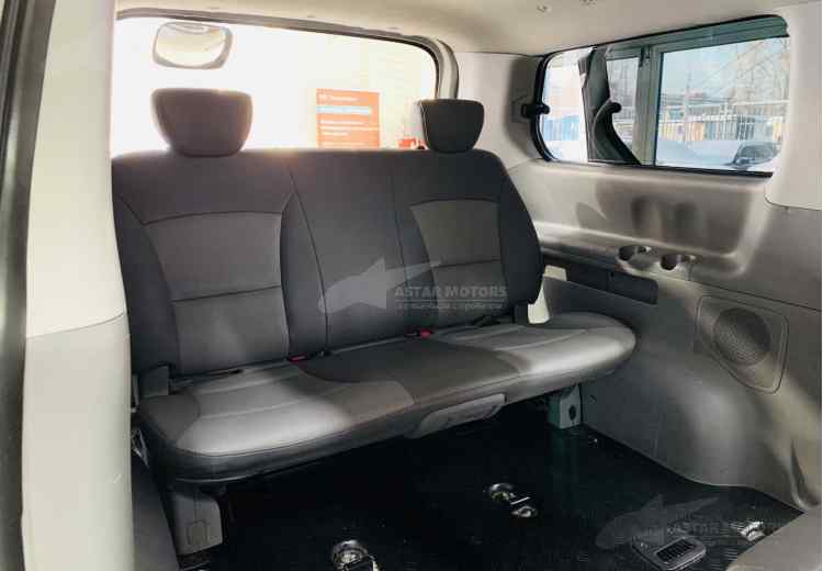 Hyundai Grand Starex I