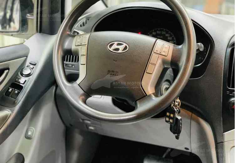 Hyundai Grand Starex I