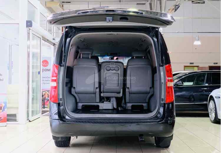 Hyundai Grand Starex I