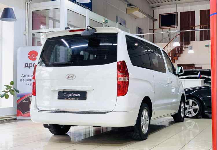 Hyundai Grand Starex I