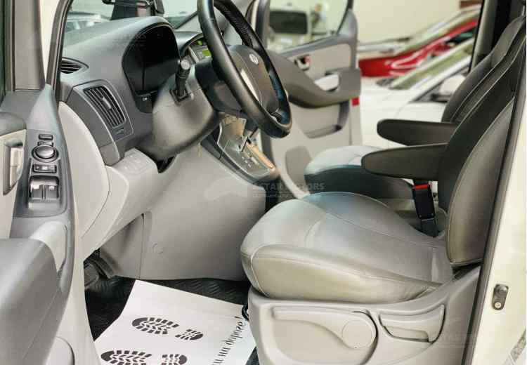 Hyundai Grand Starex I