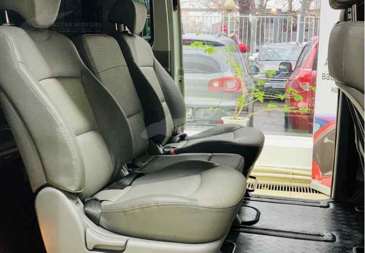 Hyundai Grand Starex I