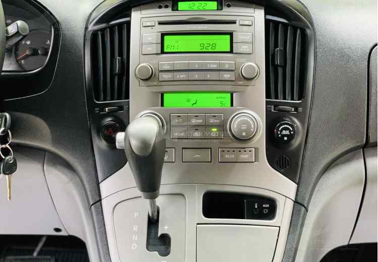 Hyundai Grand Starex I