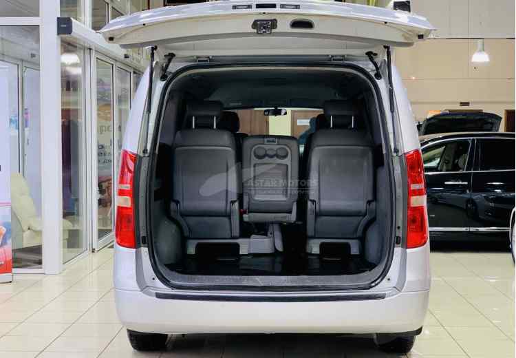 Hyundai Grand Starex I