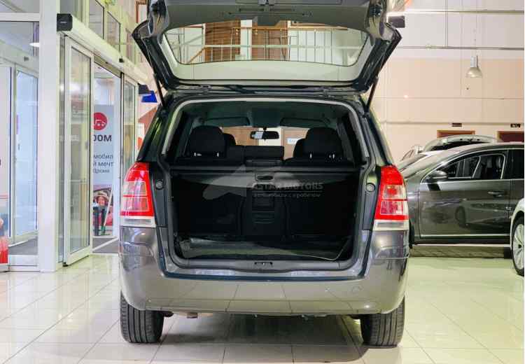 Opel Zafira B Рестайлинг