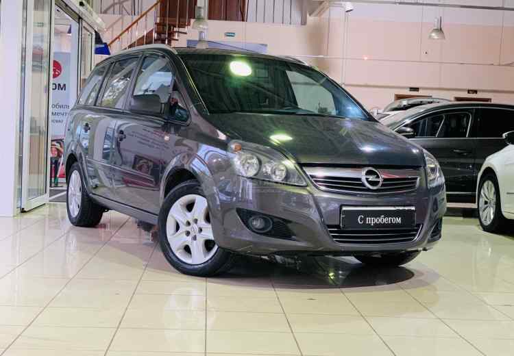 Opel Zafira B Рестайлинг