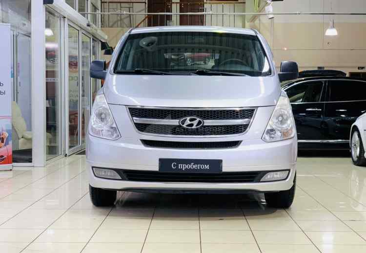 Hyundai Grand Starex I