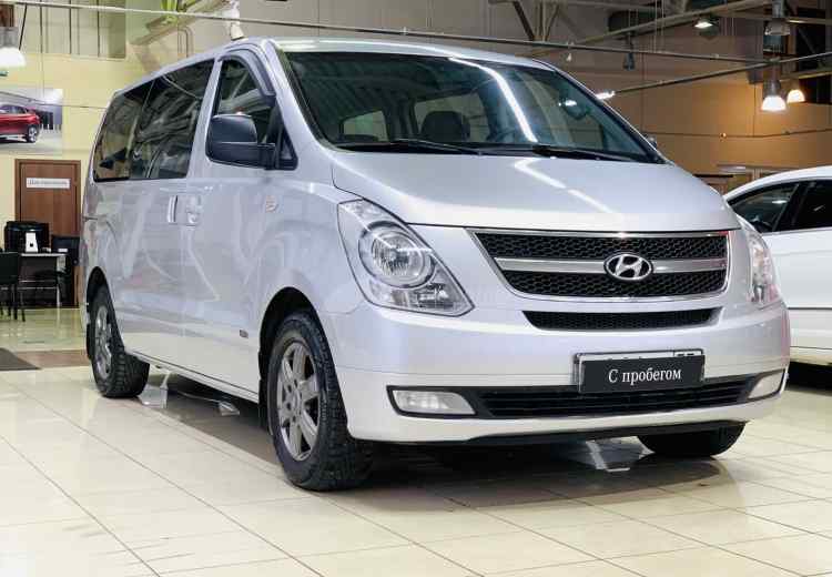 Hyundai Grand Starex I