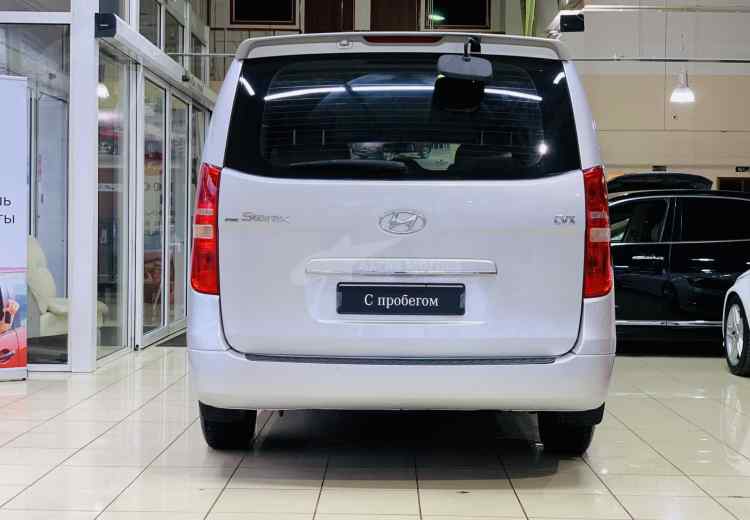 Hyundai Grand Starex I