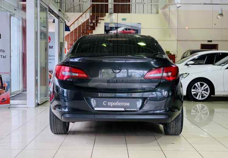 Opel Astra J Рестайлинг