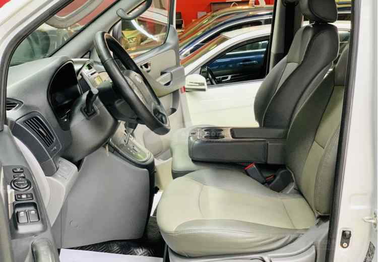 Hyundai Grand Starex I