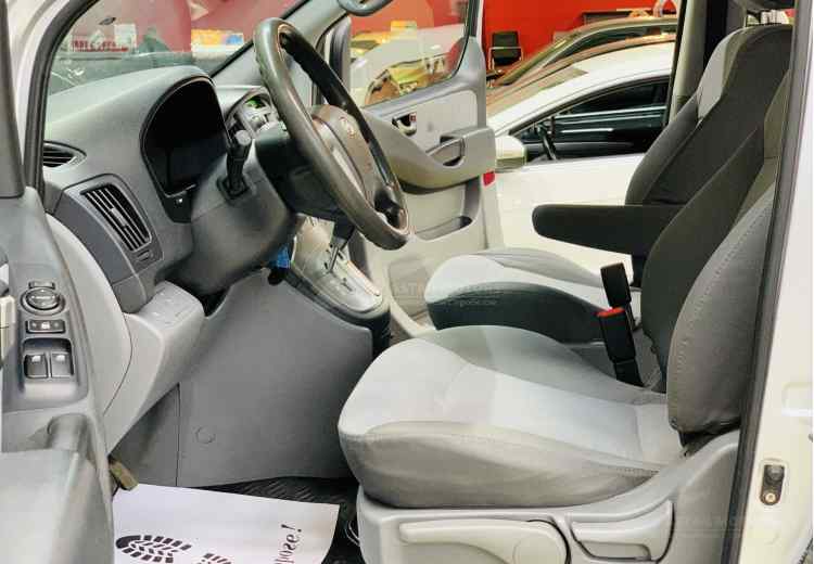 Hyundai Grand Starex I