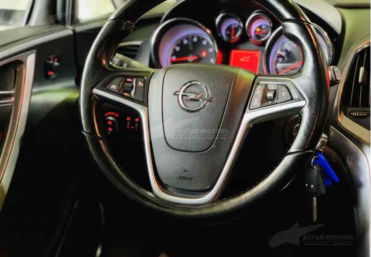 Opel Astra J