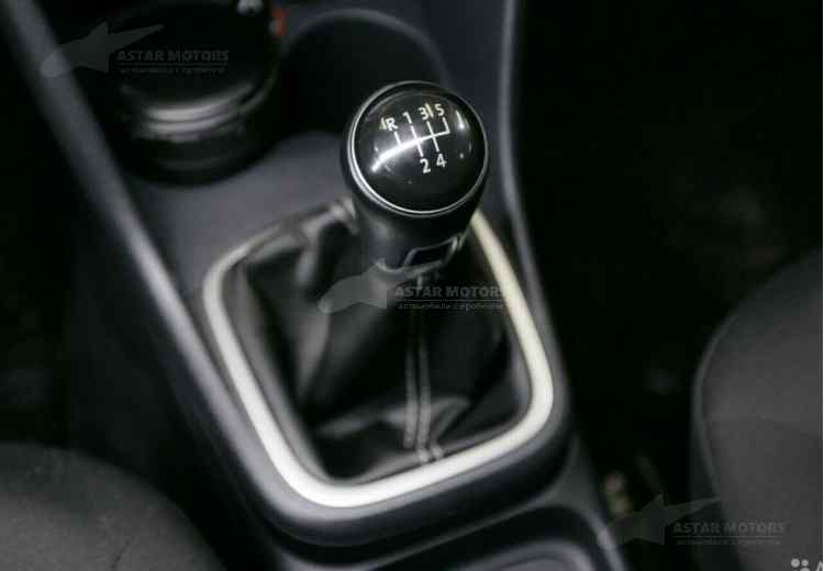 Volkswagen Polo V Рестайлинг