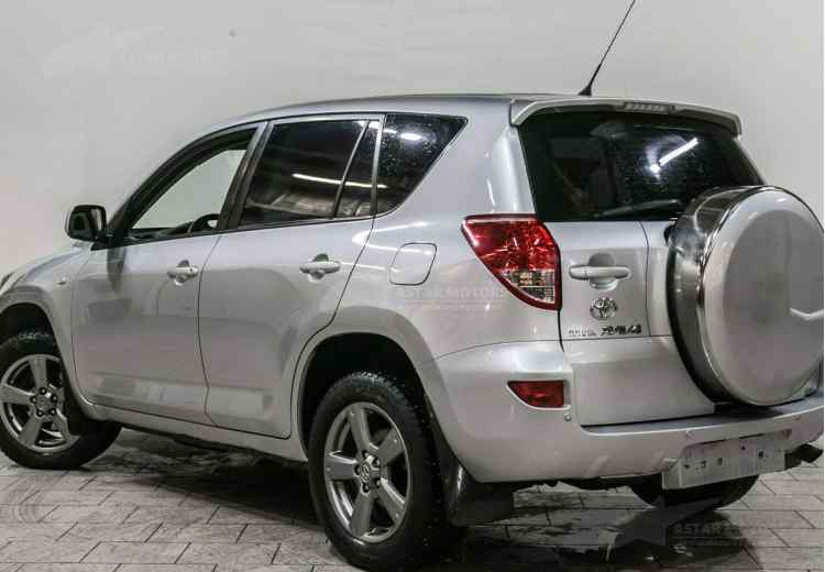 Toyota RAV4 III (XA30)