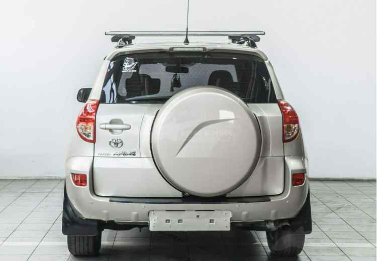 Toyota RAV4 III (XA30)