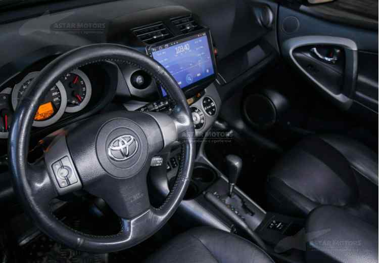 Toyota RAV4 III (XA30)