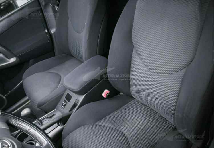 Toyota RAV4 III (XA30)