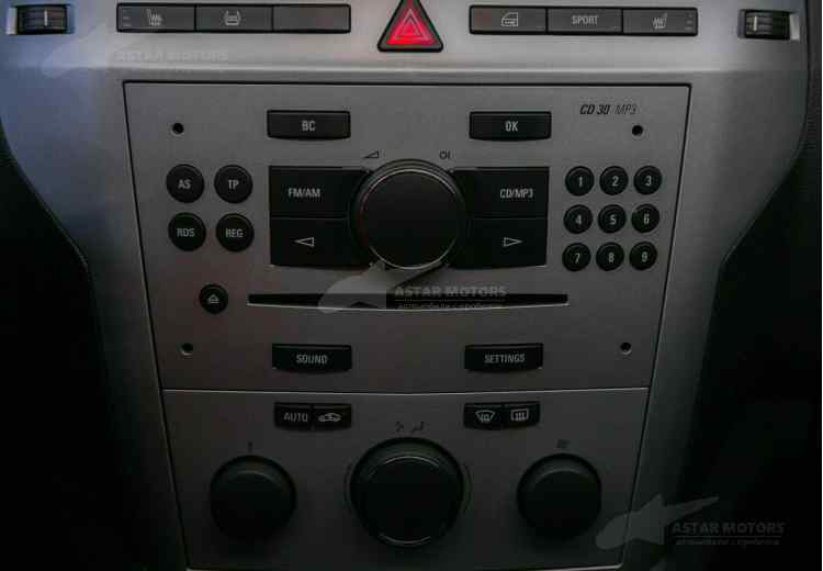 Opel Zafira B Рестайлинг