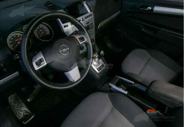 Opel Zafira B Рестайлинг