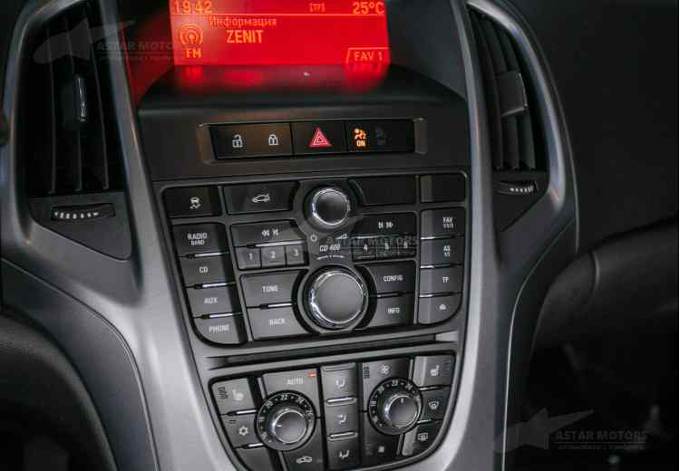 Opel Astra J Рестайлинг