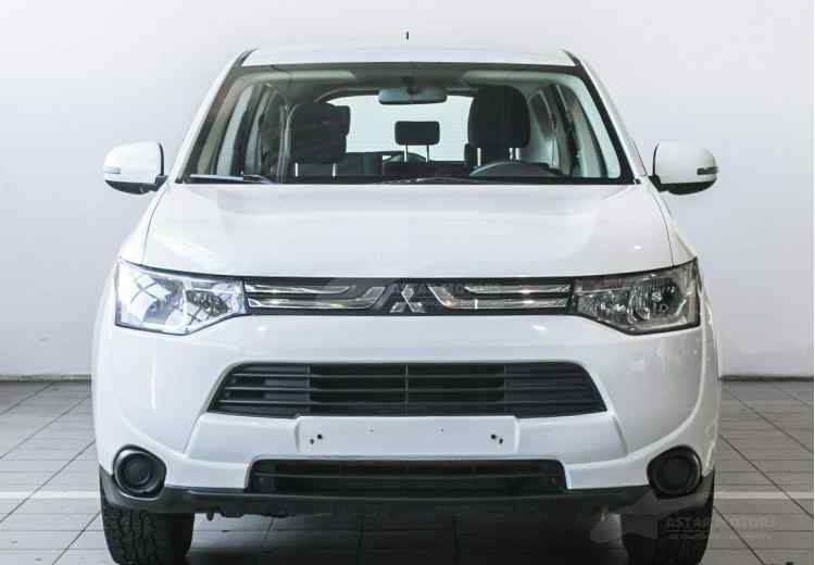 Mitsubishi Outlander III