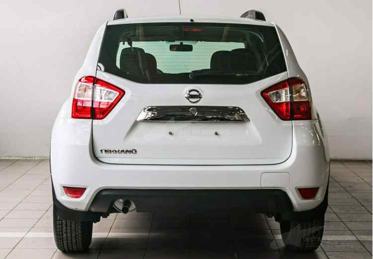 Nissan Terrano III (D10)