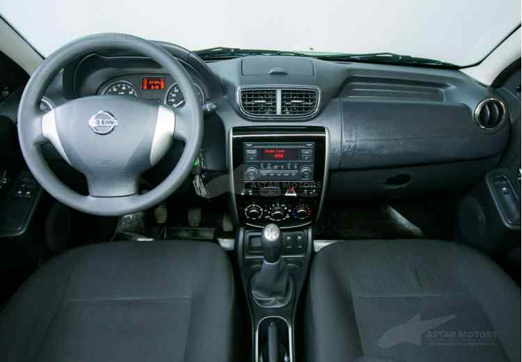 Nissan Terrano III (D10)