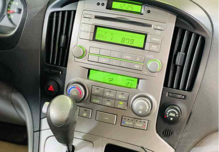 Hyundai Grand Starex I