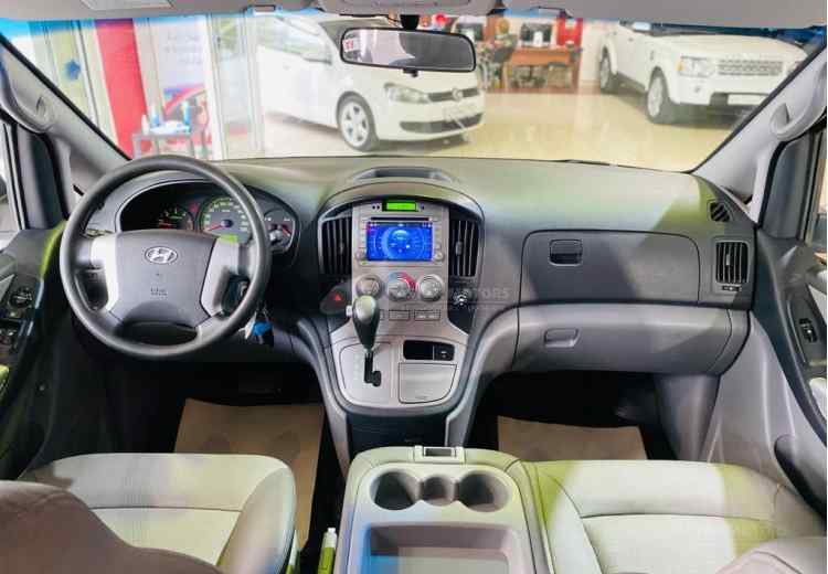 Hyundai Grand Starex I