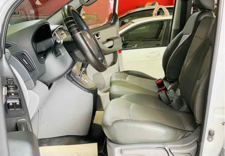 Hyundai Grand Starex I