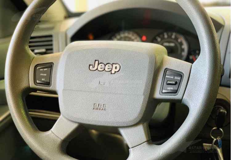Jeep Grand Cherokee III (WK)