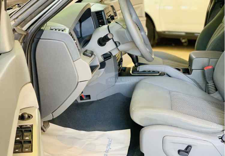 Jeep Grand Cherokee III (WK)