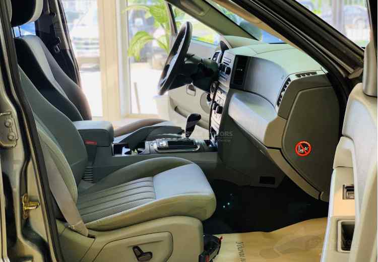 Jeep Grand Cherokee III (WK)